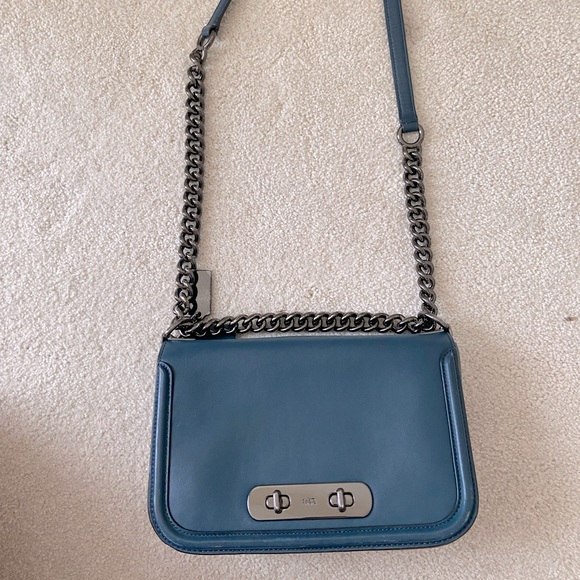Coach Swagger shoulder bag - Picture 1 of 6